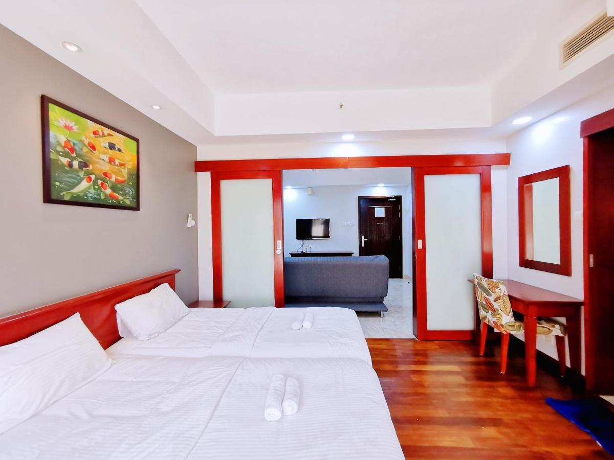 【amazing】pool View 2br @ Pulai Springs Apartment