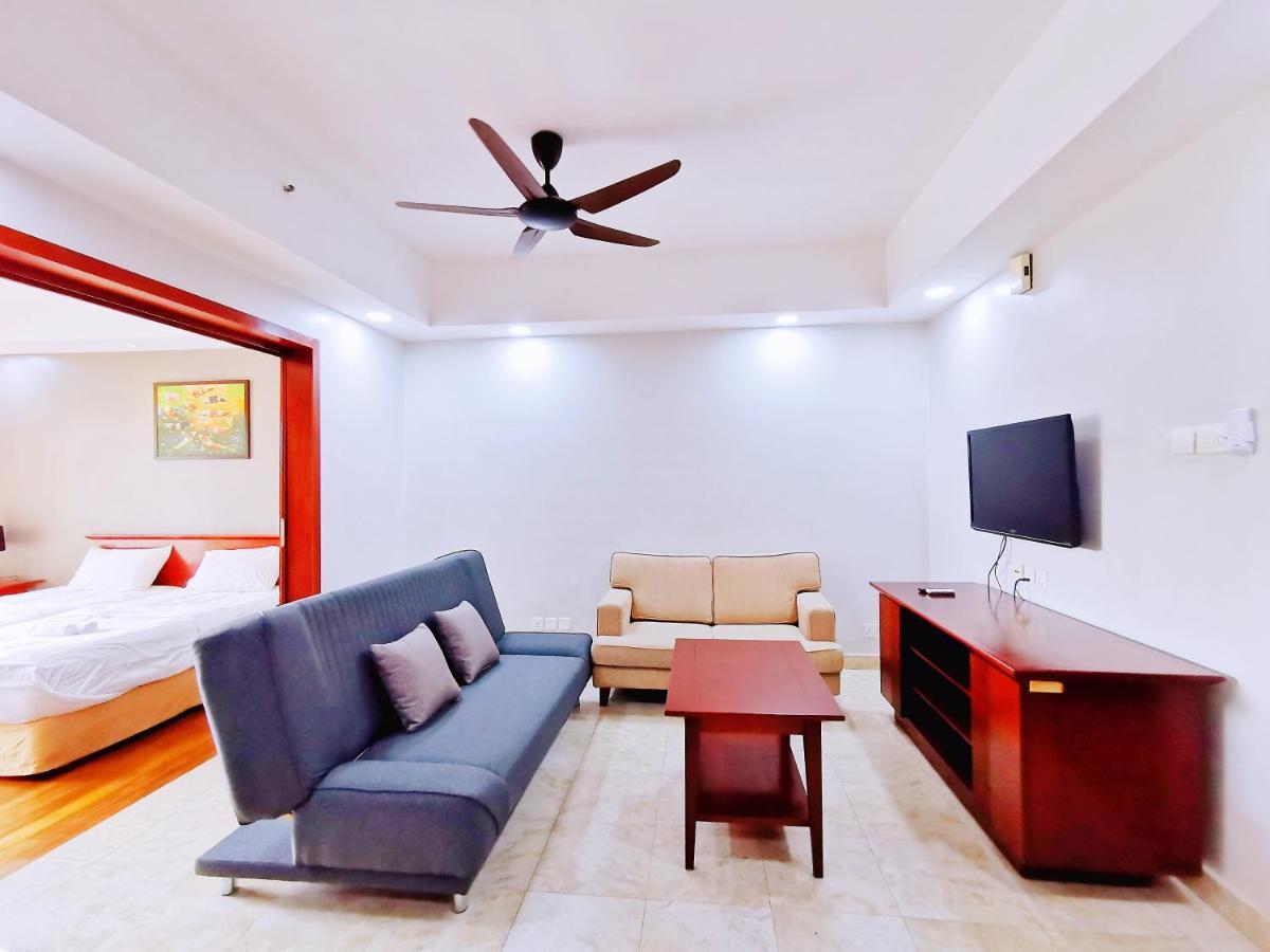 【amazing】pool View 2br @ Pulai Springs Apartment